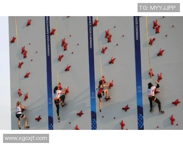 重庆攀岩队与北京攀岩队赛后复盘分析灵活性体育的表现与策略